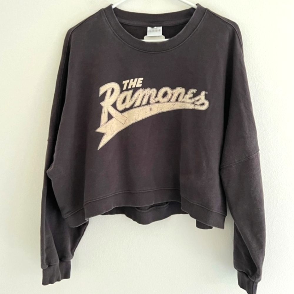 THE RAMONES Logo Sweatshirt Cropped Oversized Medium Grey Cotton On
